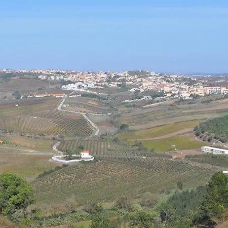Villa Ericeira Homestay *