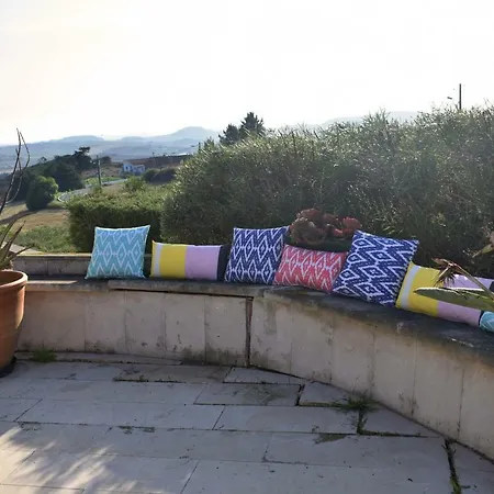 Villa Ericeira Homestay *